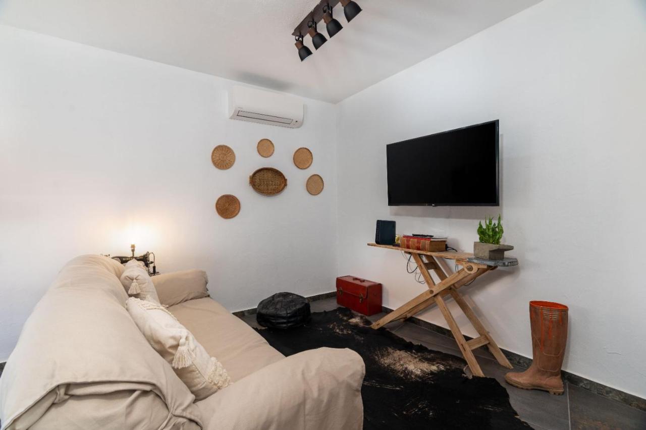 Casa Estabulo- Cozy Rustic Farmhouse Loft Touro Estômbar Екстериор снимка
