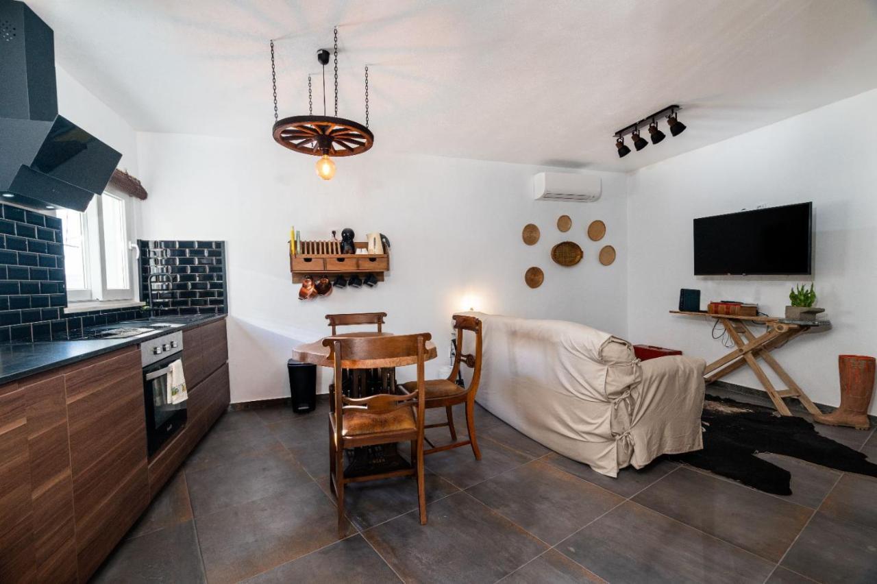 Casa Estabulo- Cozy Rustic Farmhouse Loft Touro Estômbar Екстериор снимка